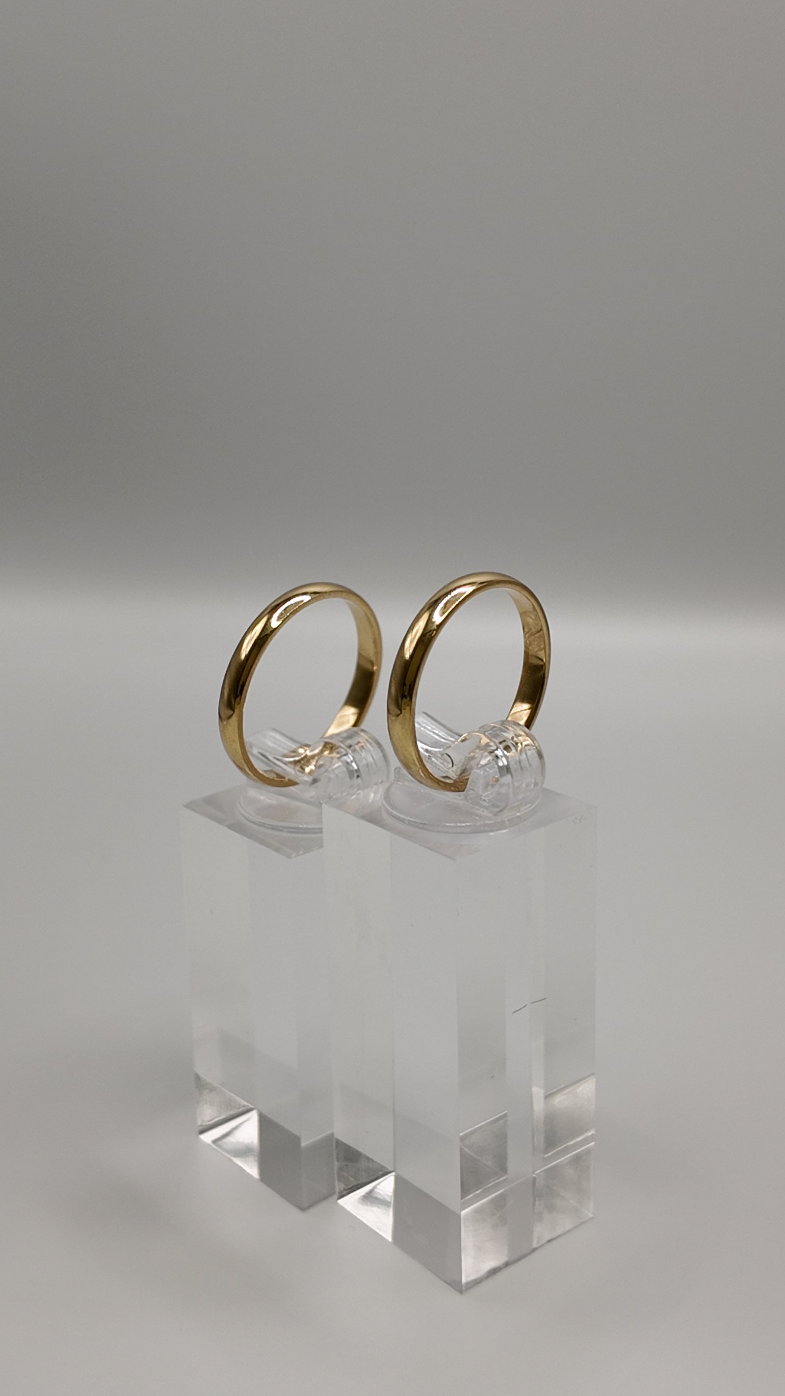 Classic wedding rings 625